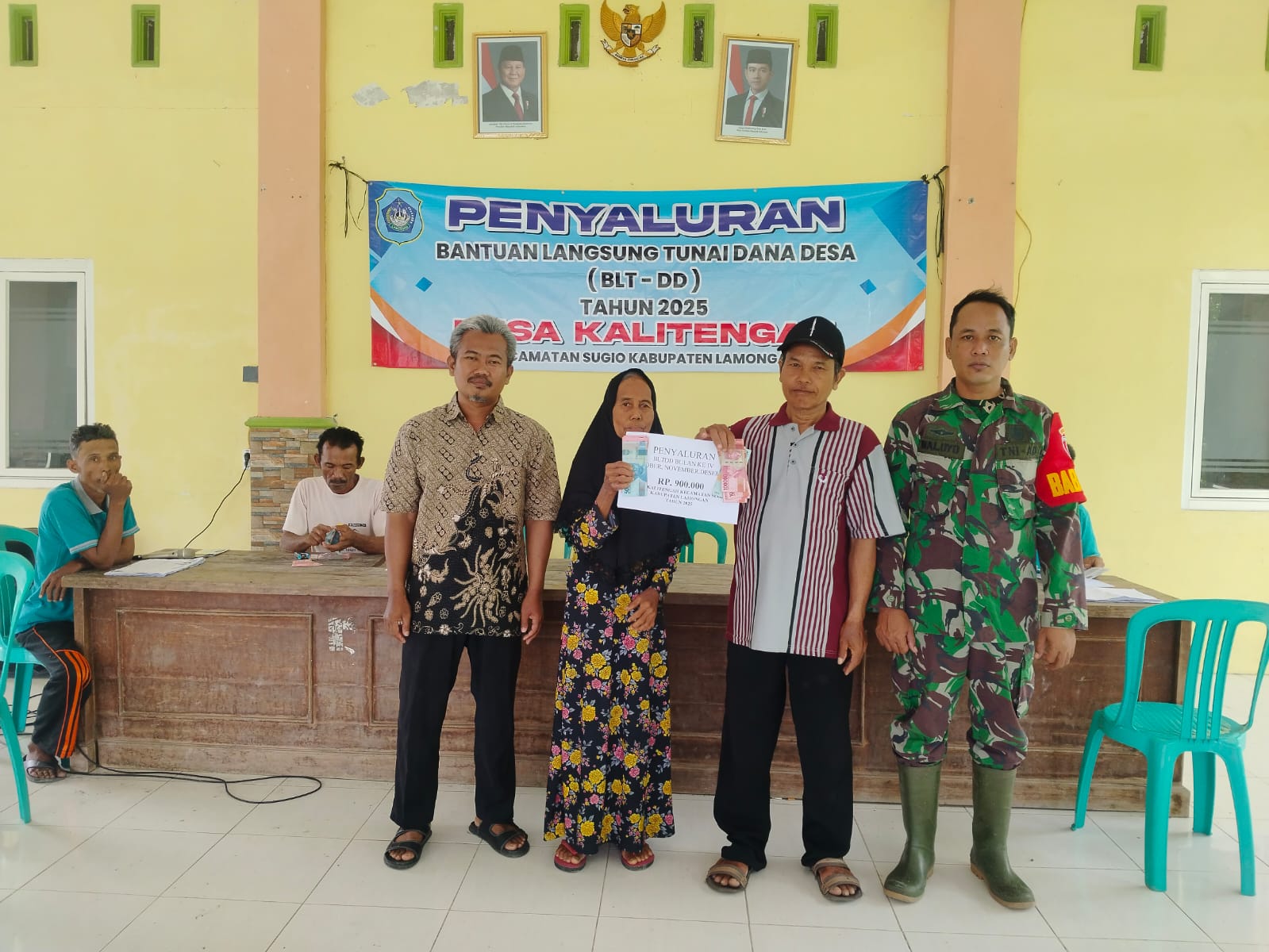 Penmyaluran BLT-Dana Desa Tribulan IV Desa Kalitengah