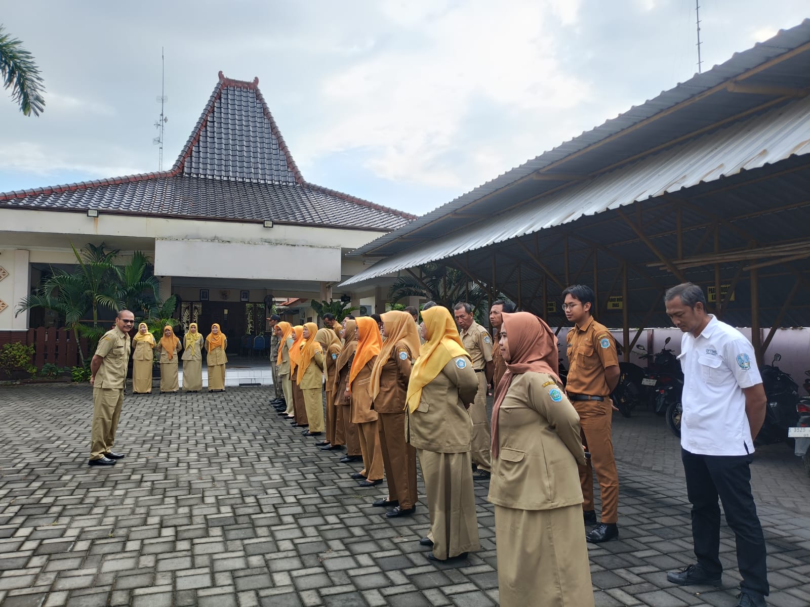 Foto: Apel Pagi