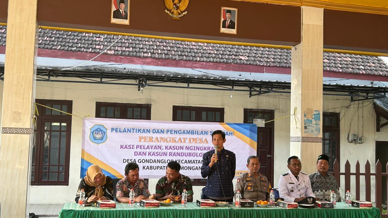 Foto: Pelantikan dan Pengambilan Sumpah Perangkat Desa Gondanglor