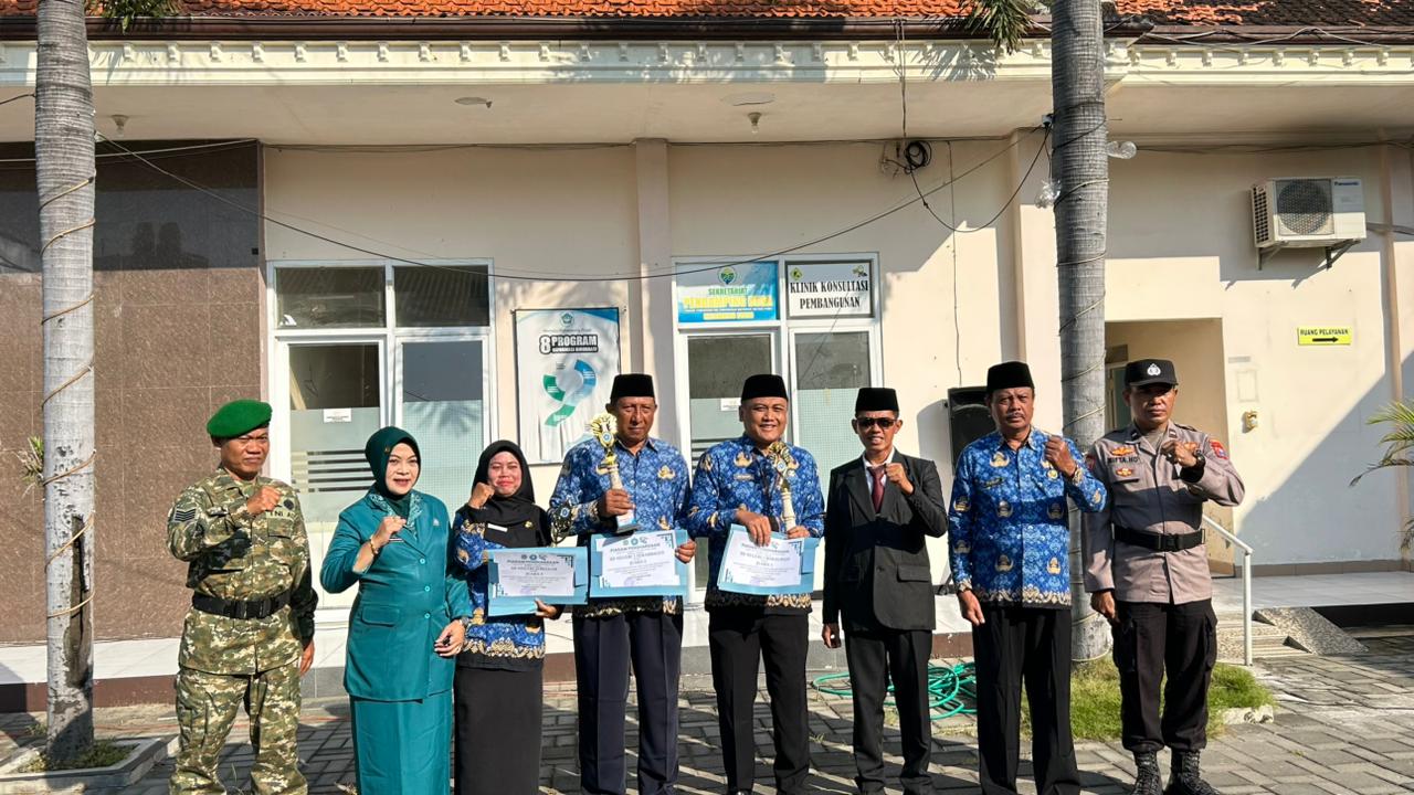 Foto: Penyerahan Penghargaan Lomba Perilaku Hidup Bersih Dan Sehat Tingkat Kecamatan Tahun 2026