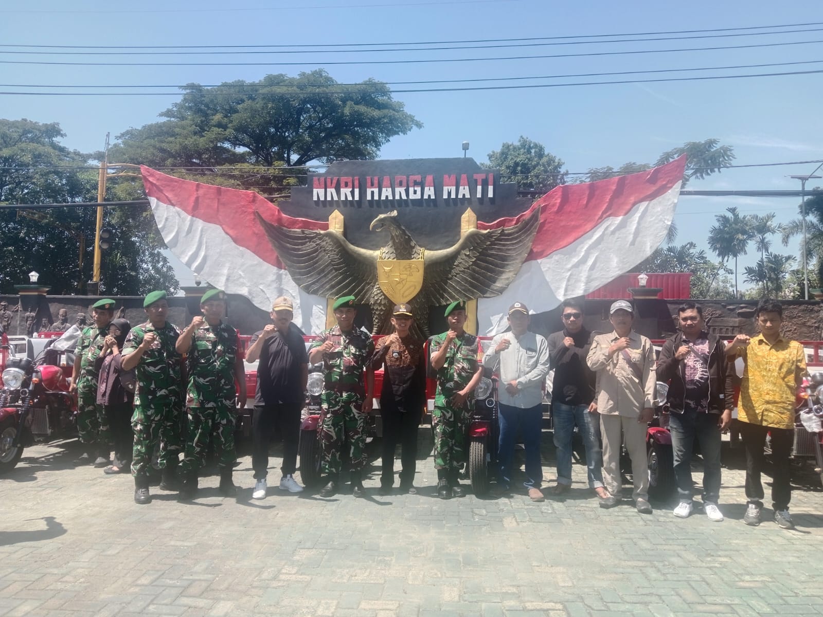 Foto: KDMP Terima Kendaraan Operasional Roda Tiga