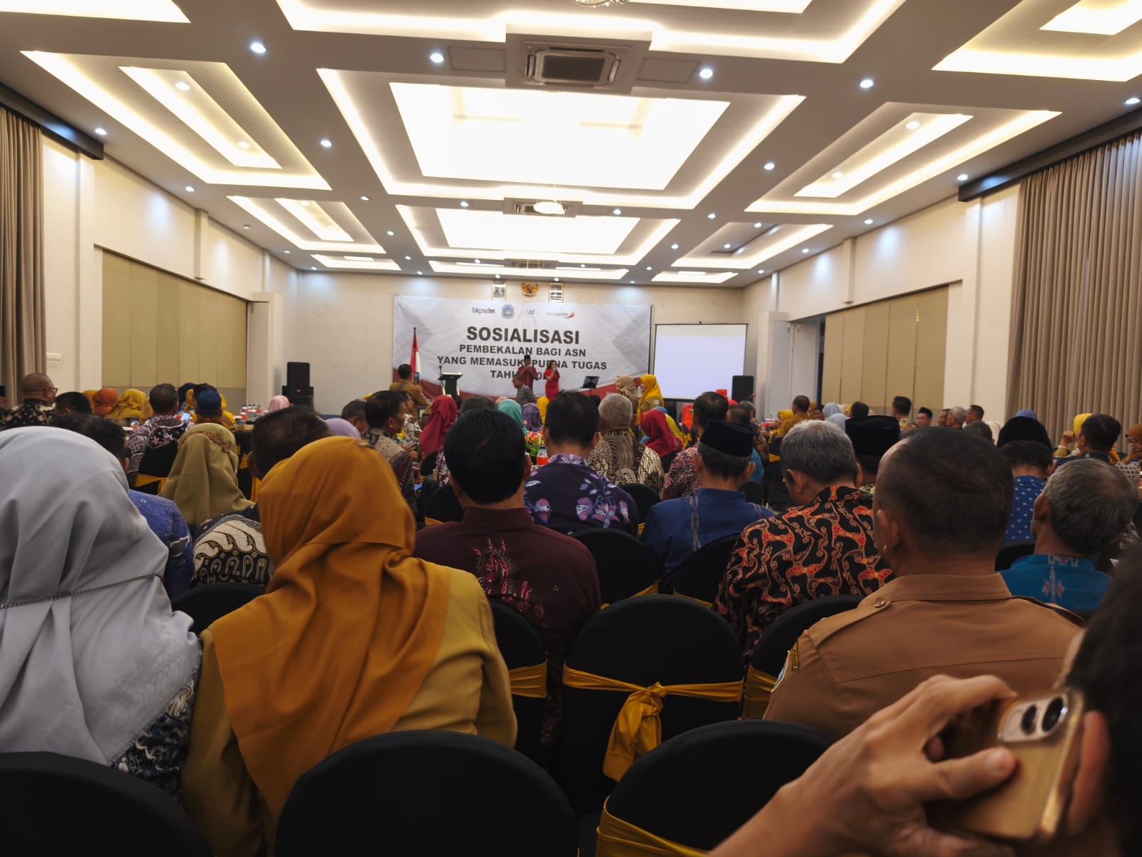 Foto: Menghadiri kegiatan Sosialisasi Pra Pensiun