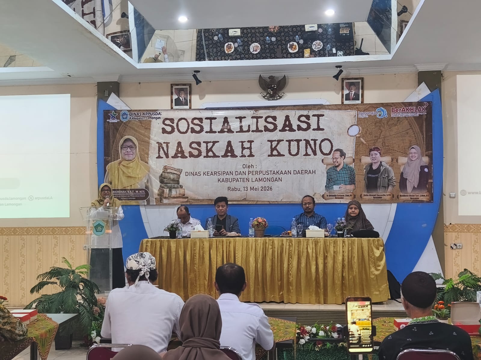 Sosilisasi naskah kuno di dinas kearsipan