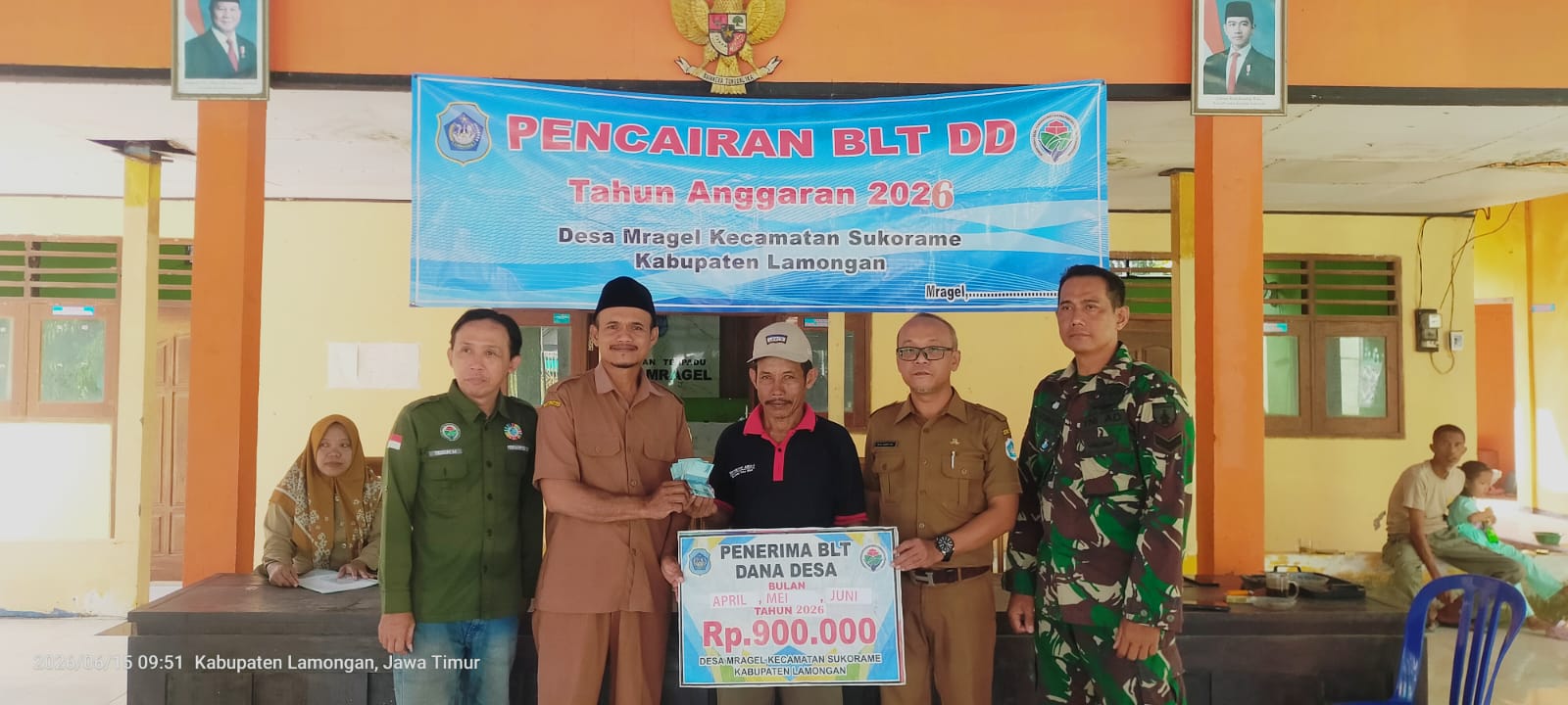 Foto: Pencairan BLT DD di Baldes Mragel