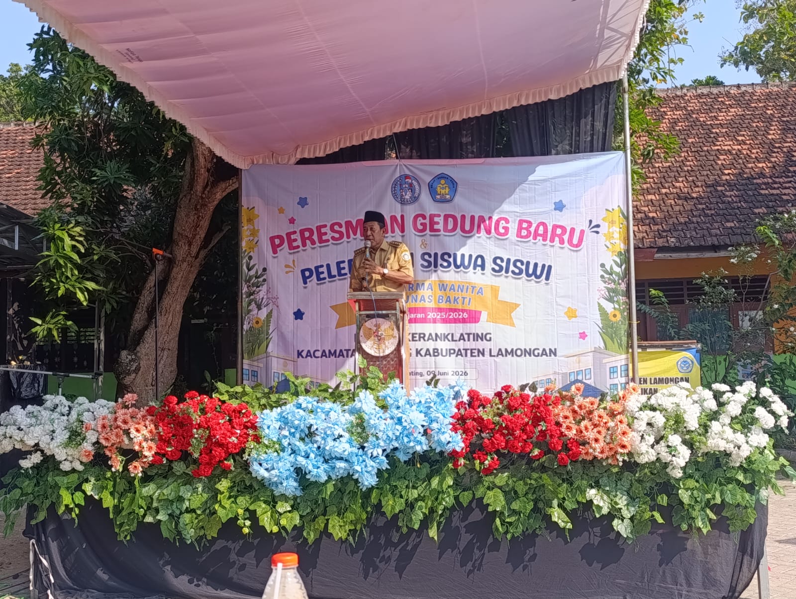 Foto: Peresmian Gedung Baru dan Pelepasan Siswa-Siswi TK Dharma Wanita serta KB Tunas Bakti Tahun Ajaran 2025/2026 Desa Takeranklating