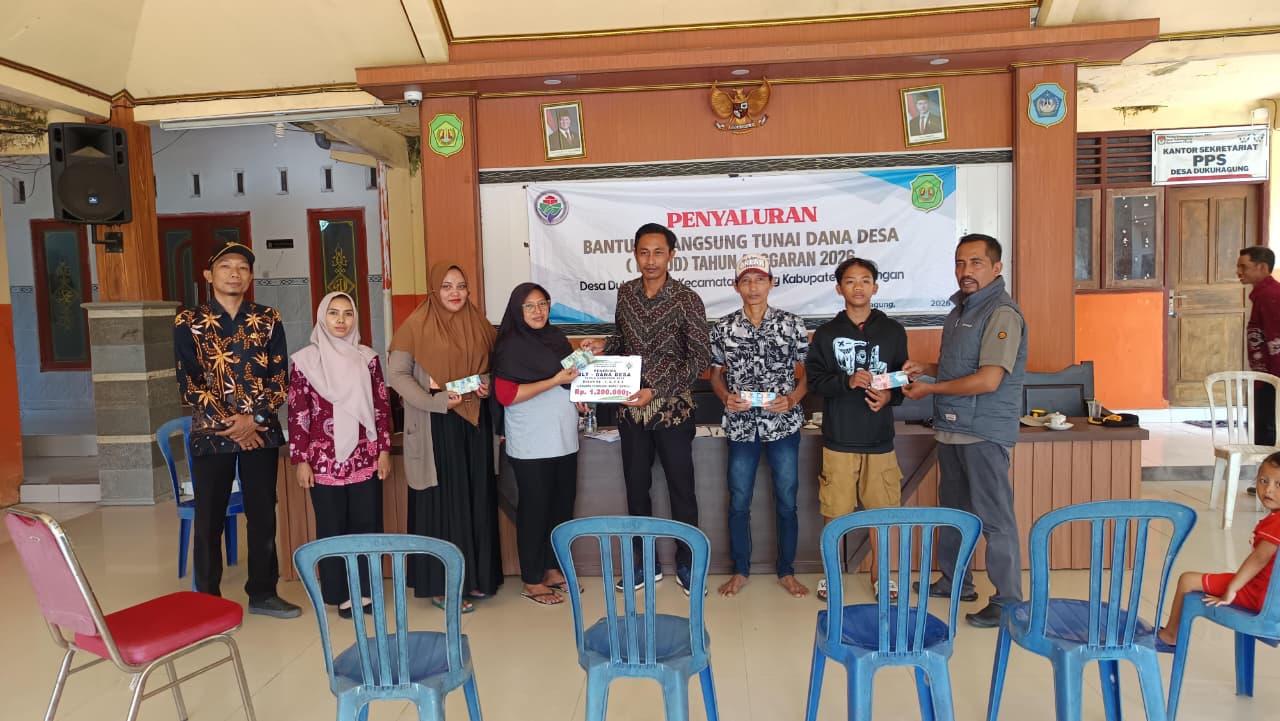 Foto: Penyerahan BLT Dana Desa Tahap I Bulan Januari–April 2026 di Desa Dukuhagung
