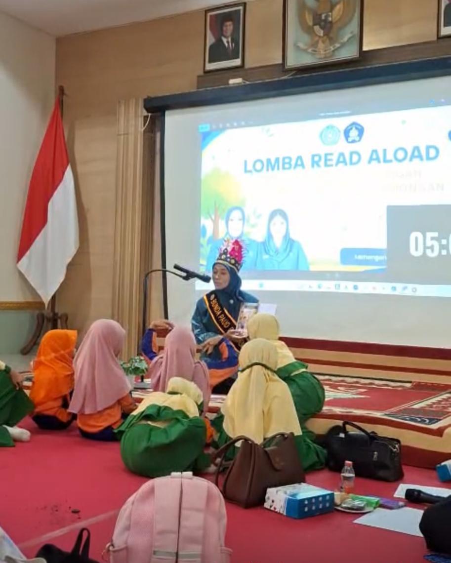 Foto: PARTISIPASI PKK KECAMATAN TURI DALAM LOMBA READ ALOUD TINGKAT KABUPATEN LAMONGAN