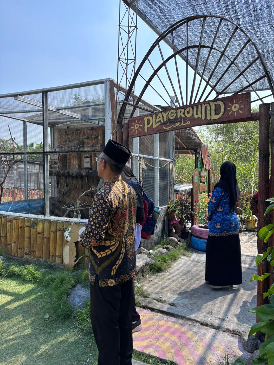 Foto: KUNJUNGAN PHBS DAN LBS DI MI ALBAROKAH BADURAME DILAKSANAKAN OLEH PUSKESMAS TURI