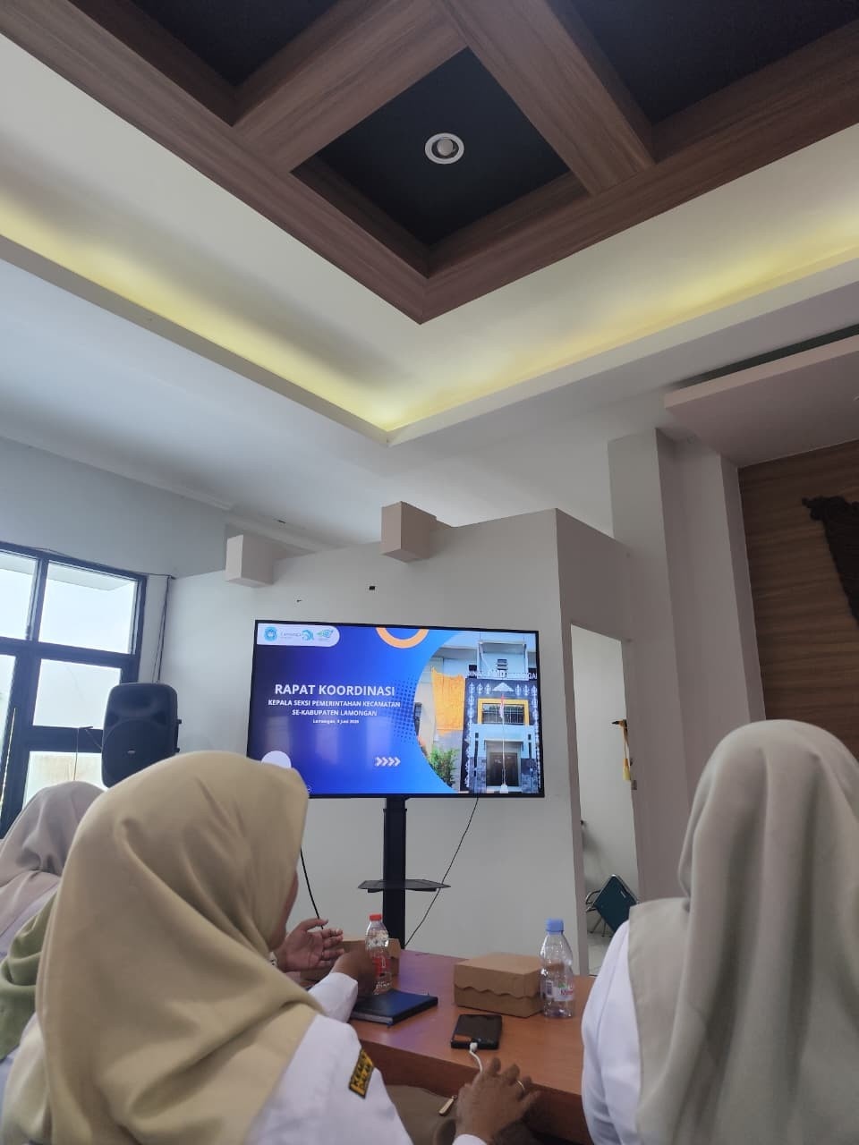 Foto: KASI PEMERINTAHAN KECAMATAN TURI IKUTI RAPAT KOORDINASI PEMERINTAHAN DI DINAS PMD KABUPATEN LAMONGAN
