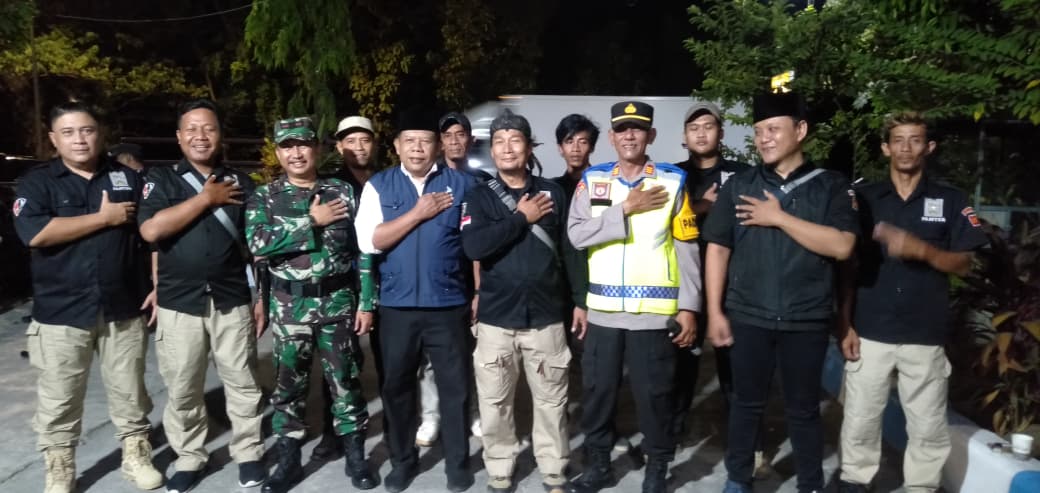 Foto: APEL SIAGA DAN PENGAMANAN PENGESAHAN WARGA BARU PSHT CABANG LAMONGAN DIGELAR DI MAPOLSEK TURI