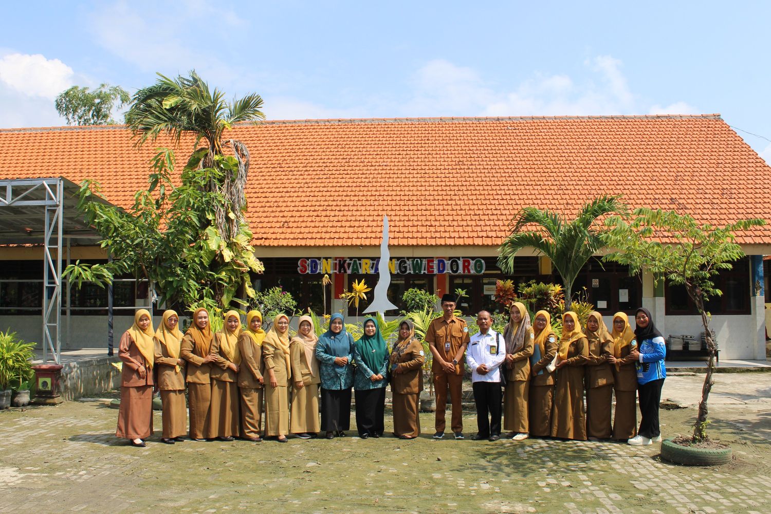 Foto: PENILAIAN LOMBA PHBS-LBS DI SDN KARANGWEDORO