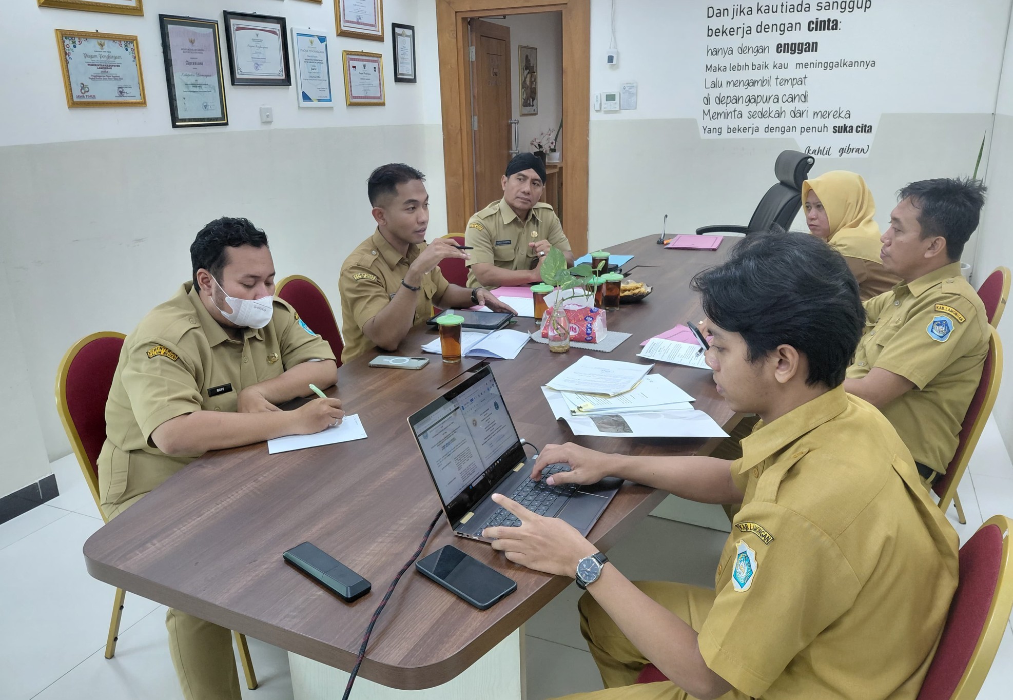 Rapat Koordinasi Internal Pembahasan Nota Kesepahaman (MoU) antara Sekolah Pascasarjana Universitas Airlangga dan Pemerintah Kabupaten Lamongan