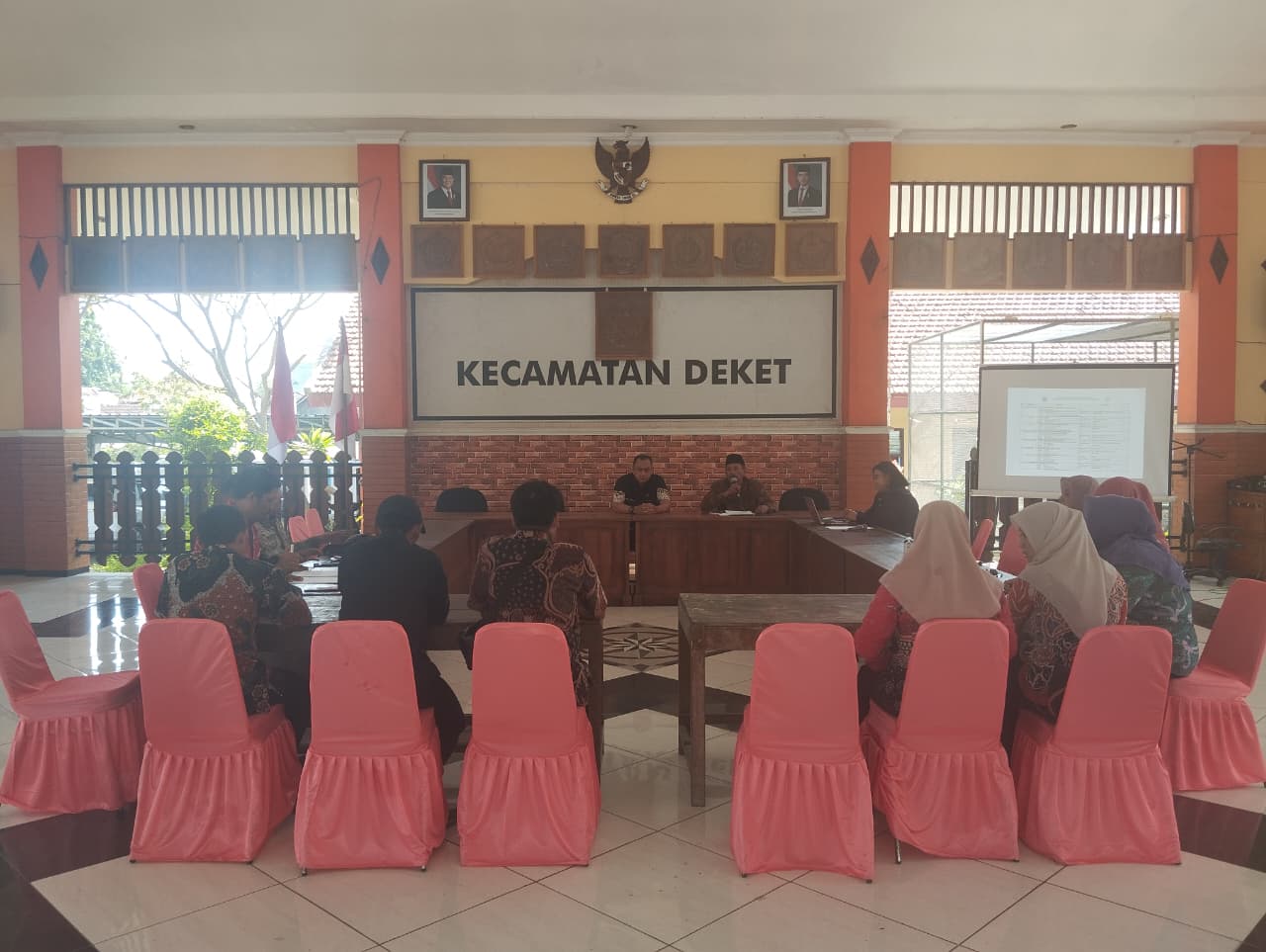 Rapat Koordinasi Sekretaris Desa se-Kecamatan Deket Bulan Mei Tahun 2026