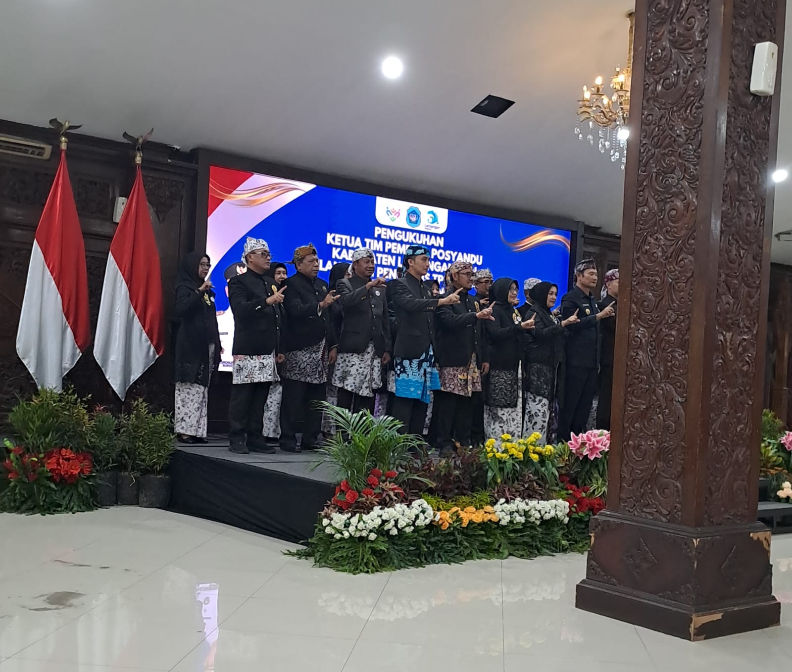 6841133da60a1.jpg